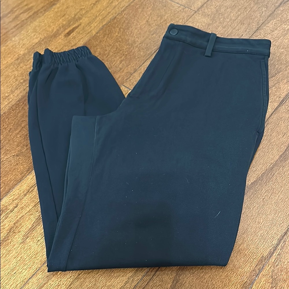 Uniqlo Black Jogger Sweatpants